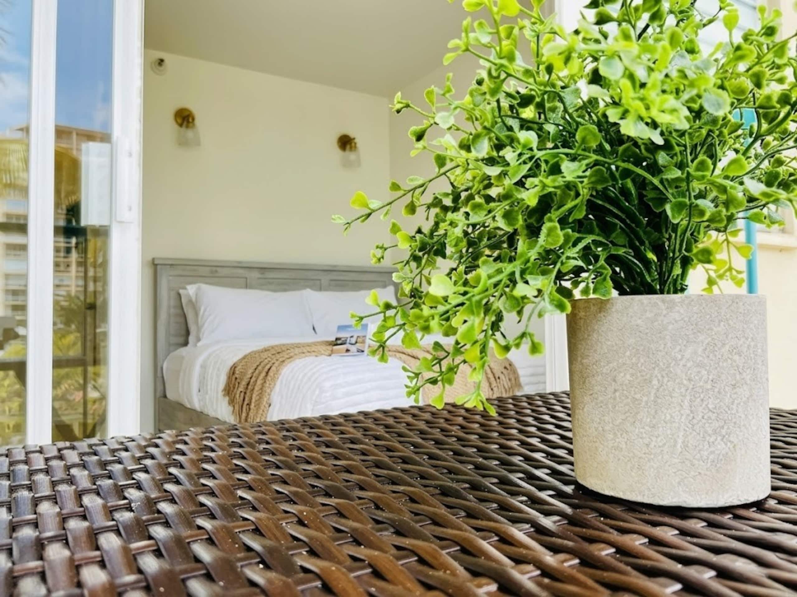 Cozy Studio at the Heart of Waikiki - Image 17