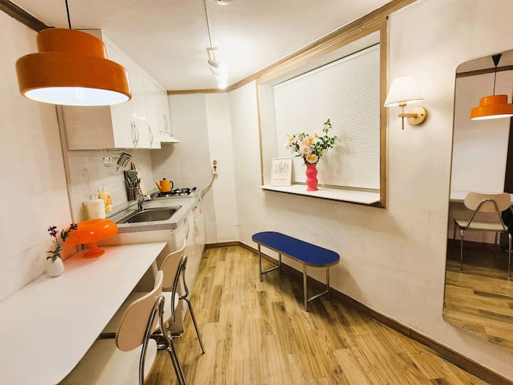 Hongdae/ Cozy&clean House/2rooms - Seoul