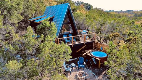 The A-Frame-Hot Tub, View, Fire pit, Outdoor Tub!