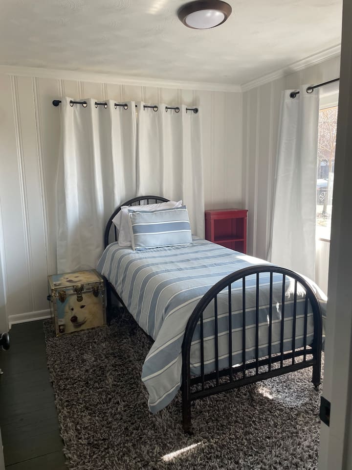 საძინებელი 2