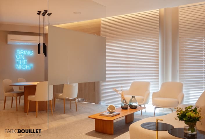 Lindo apt na praia de Ipanema (vs100)