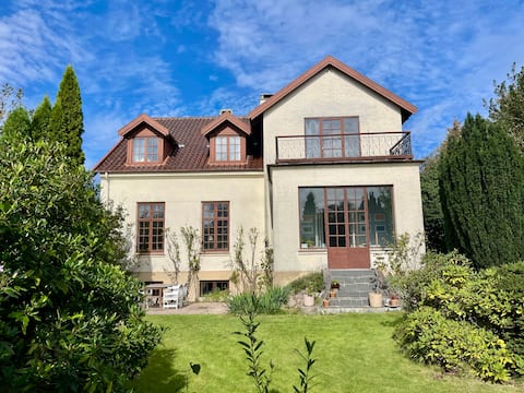 Child-friendly villa close to forest and beach