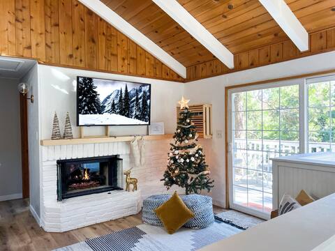 Family Friendly w/ Game Room, Views, Holiday Decor