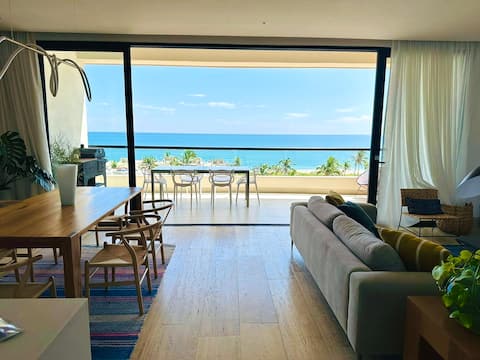 Oceanfront apartment – Velamar Private Beach