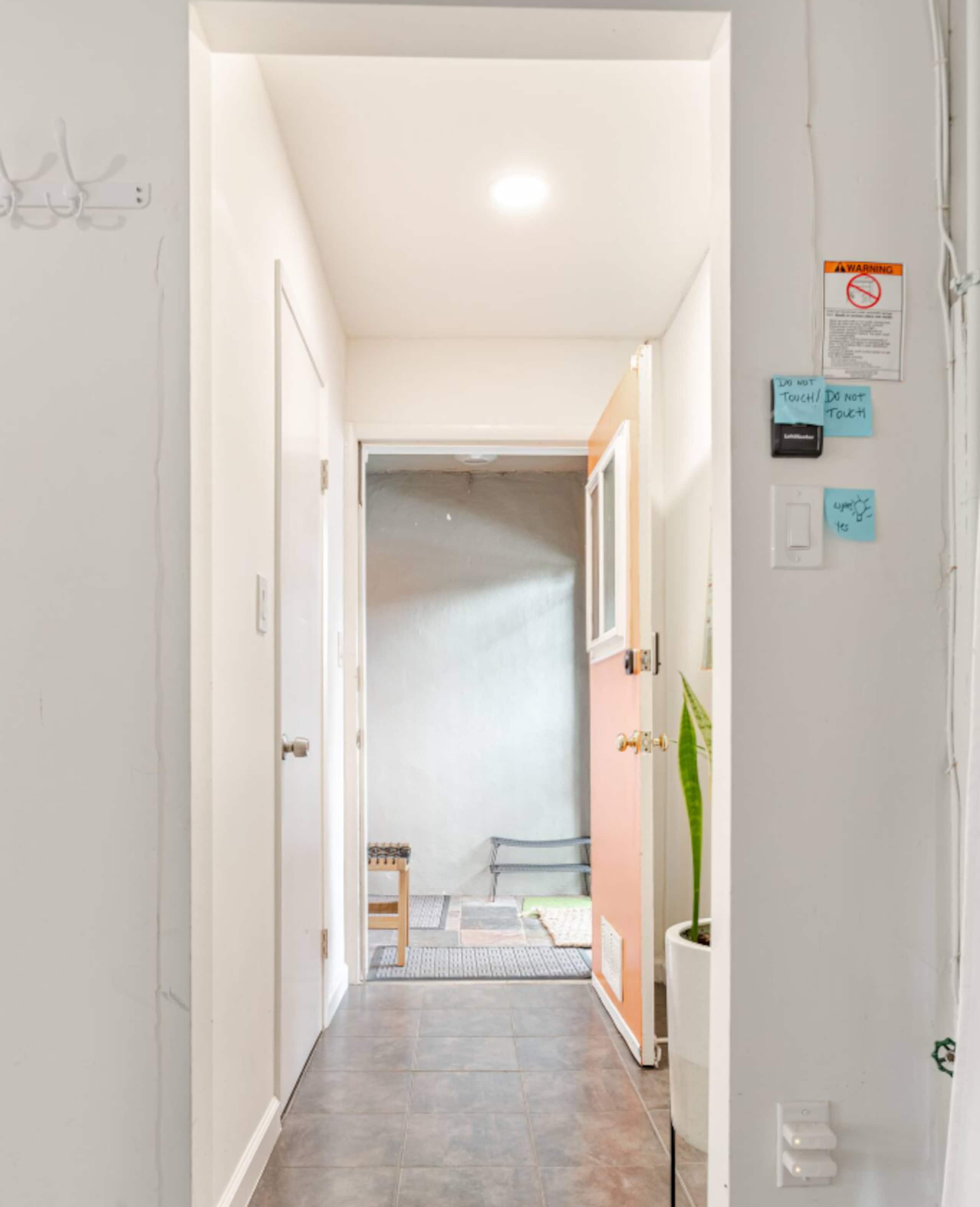 Modern Sunnyside Apartment/Remote work friendly - Image 5