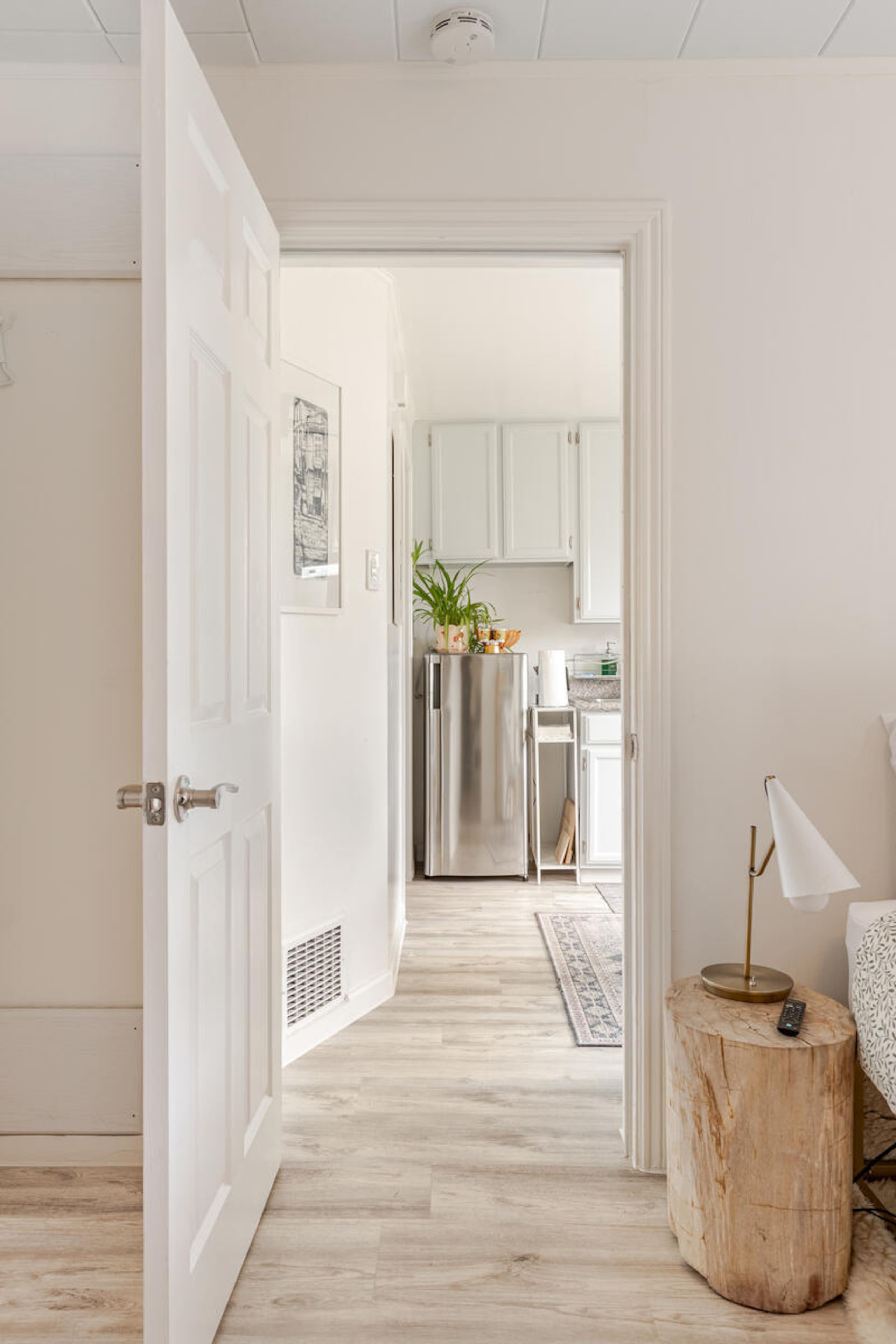 Modern Sunnyside Apartment/Remote work friendly - Image 11