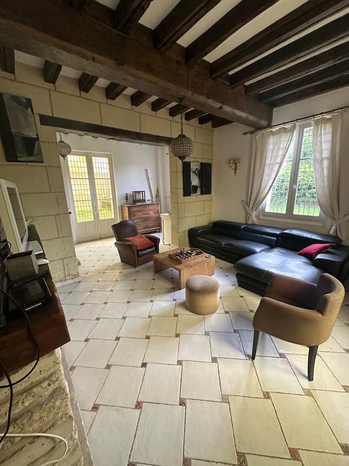 Maison De Maître De 220m2
6 Chambres, 6 Lits - Pierrefonds