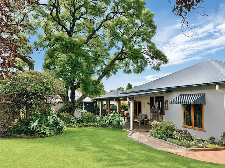 Elephant Outpost - Parktown, Johannesburg - Johannesburg