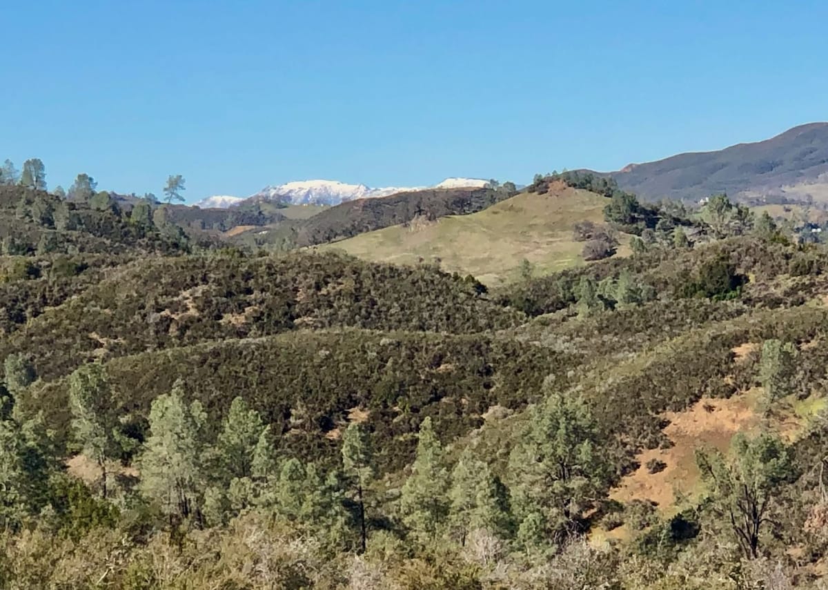 Hiking in February at Six Sigma with expanding views of snow capped Mt. Konocti. They charge a reasonable fee for parking and you can do a tasting, get charcuterie and snacks or ta