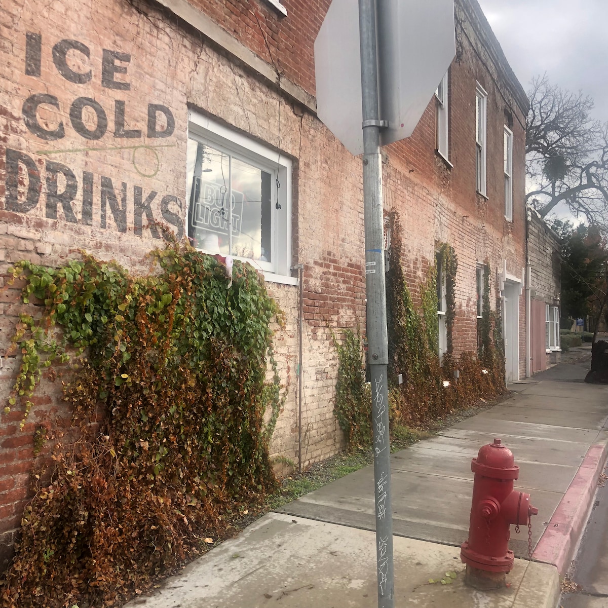 Historic bar in Kelseyville. Head on up -- it is a super charming town with a creek, brew pubs, dispensaries, wine tasting, farm to table restaurants, cafes, galleries....reminds m