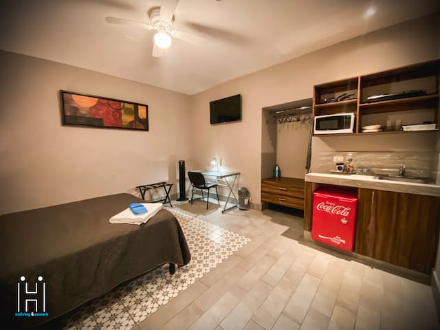 Coworking managed Airbnb listing 1