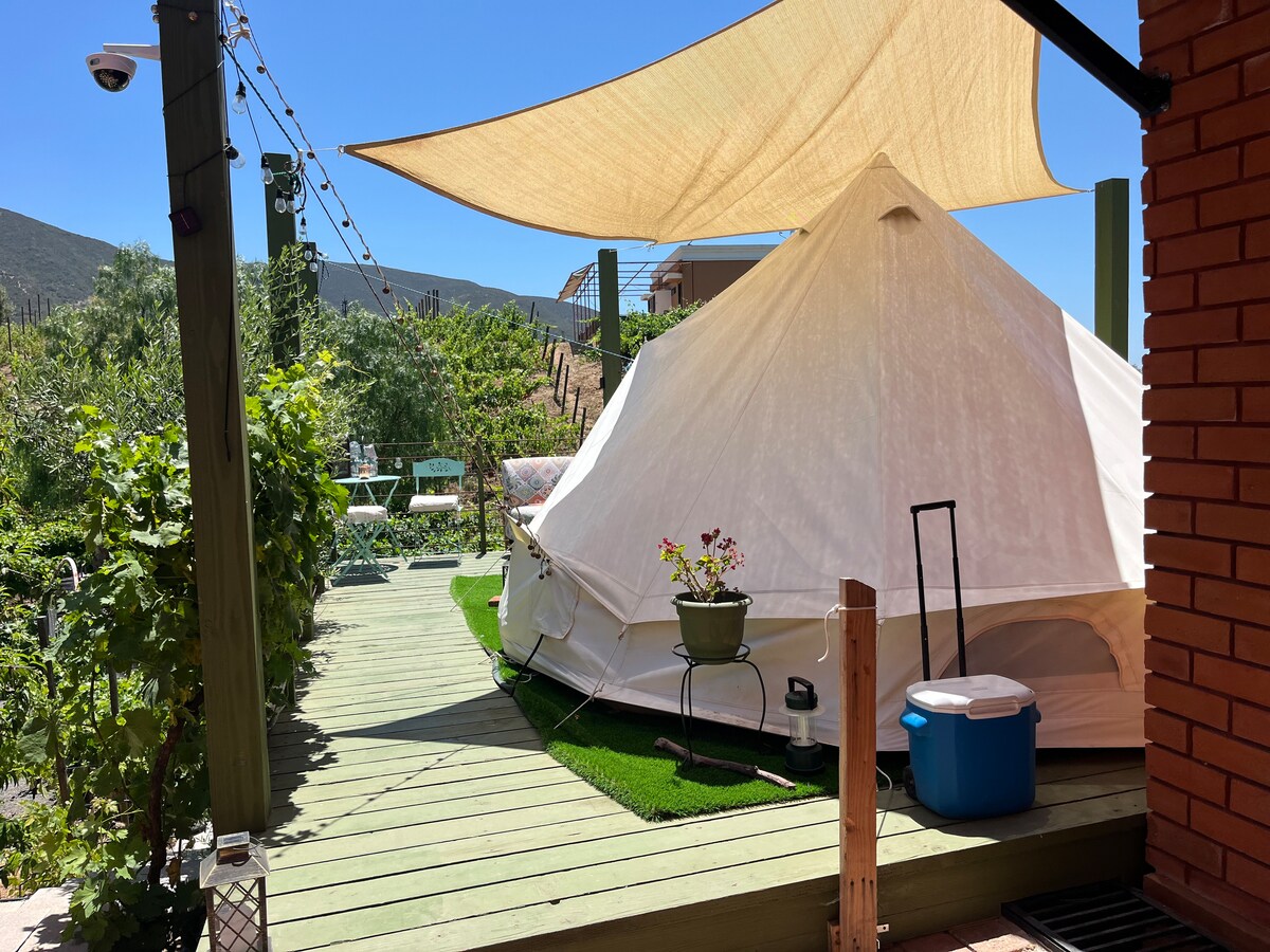 เส้นทางสู่เอ็กซ์พีเรียนซ์แคมป์ปิ้งหรูของคุณ! 