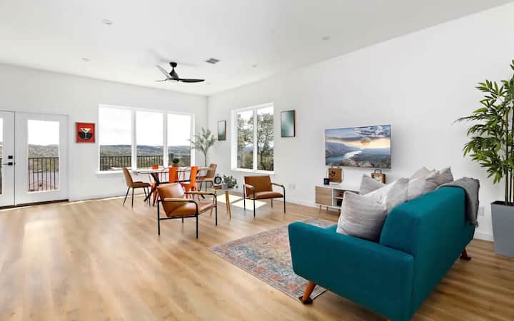 3 Stry/3 Bdrm Lakeview - Canyon Lake, TX
