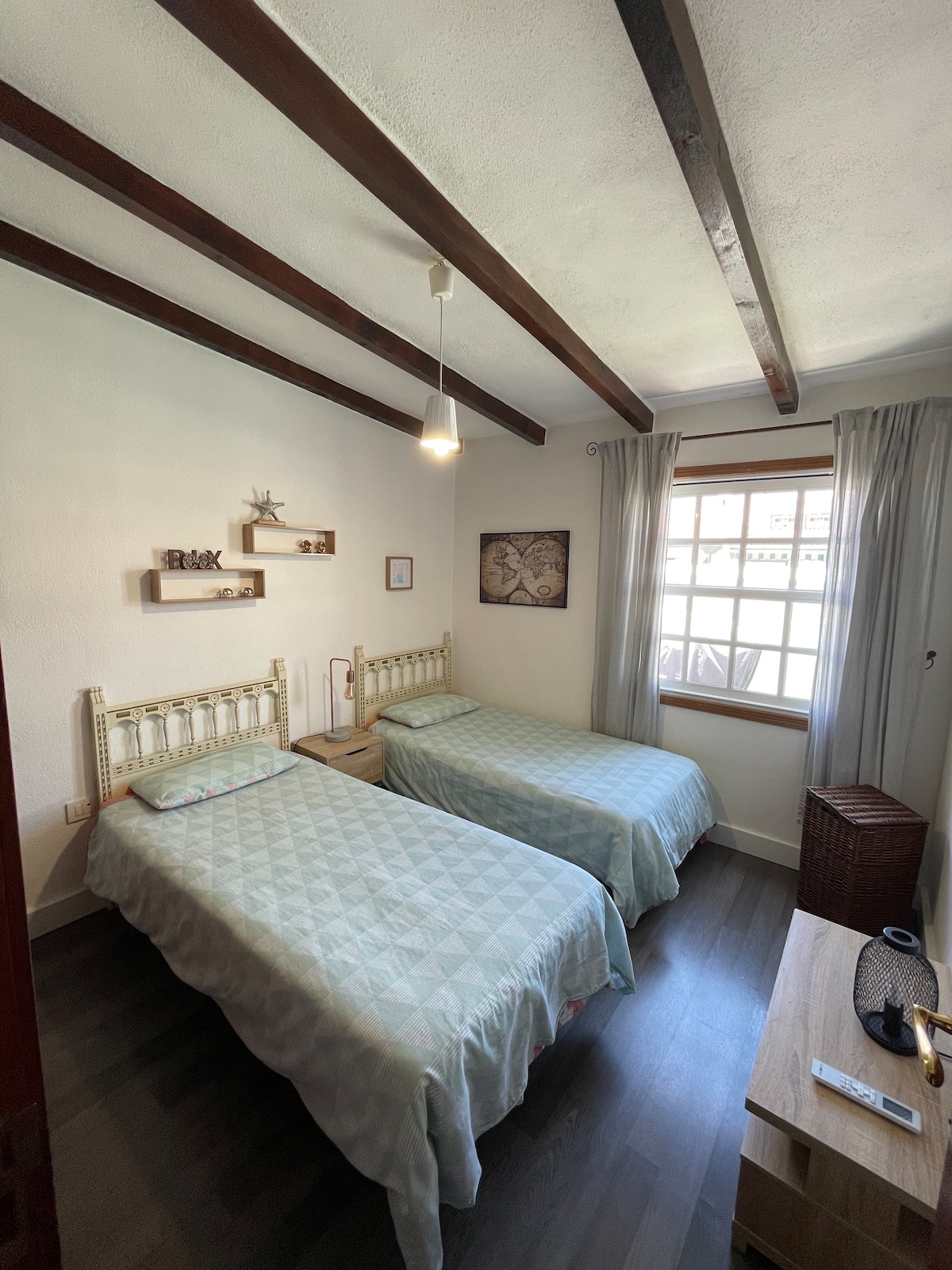 غرفة النوم 2