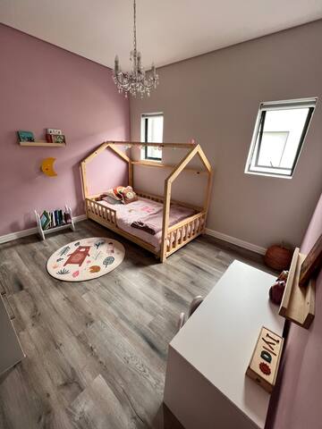 Beautiful holiday home with pool and pizza oven gallery image 3