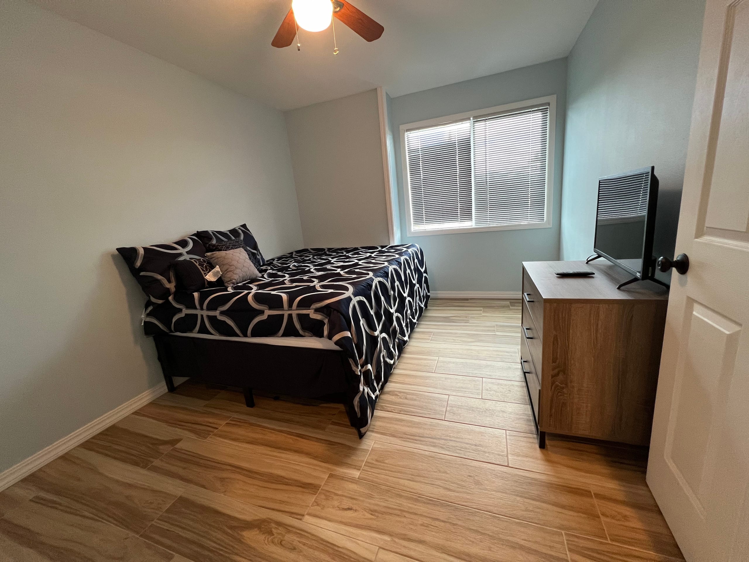 Townhouse in Hilo · ★5.0 · 3 bedrooms · 6 beds · 2.5 private baths - Image 2