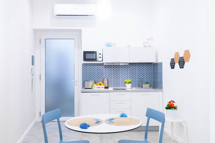 2 Appartamenti Indipendenti Dotati Di Ogni Comfort - Vico Equense