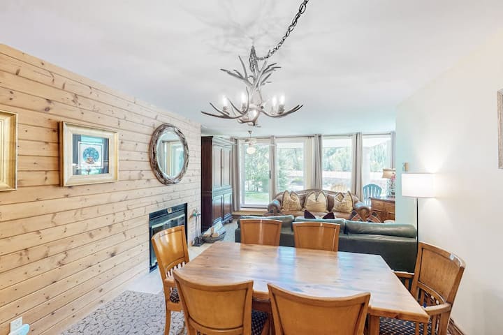Charming Condo W/ Resort Amenities, Sweeping Views - Vail, CO