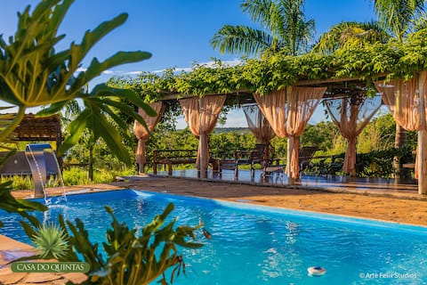 Lakeside House, Pool and Amazing Sunset