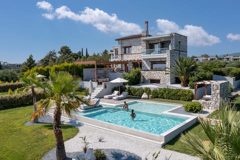 Beachfront Nirea Villa - Dafnes Village