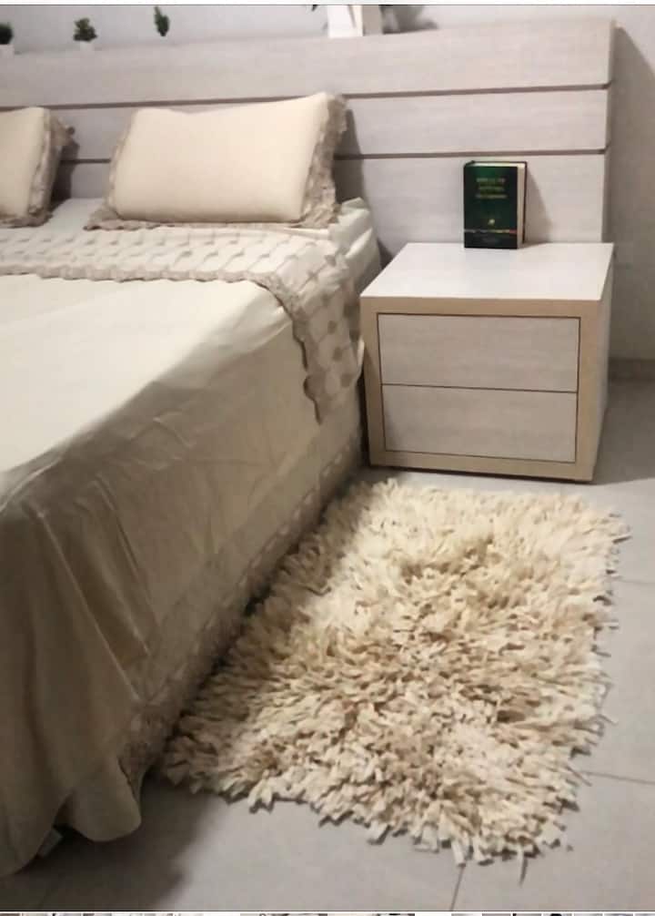 საძინებელი 1