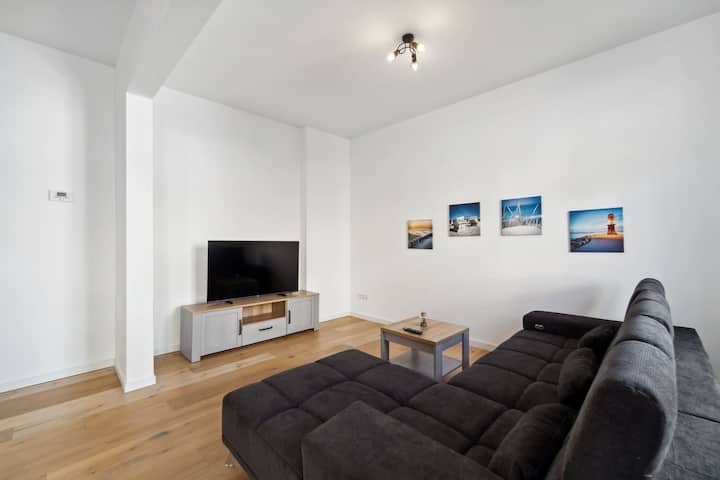 Up To 6 People Close To The Center - Wilhelmshaven