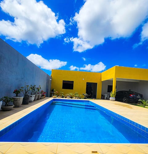 Yellow house - @cantinho_do_abais, in Sergipe