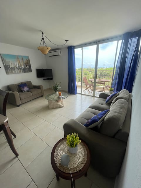 Popular Airbnb listing: Playa El Combate - Beach! Condo. in El Combate
