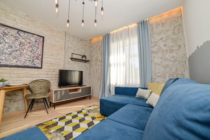 Homly - Designed to Perfection managed Airbnb listing 2