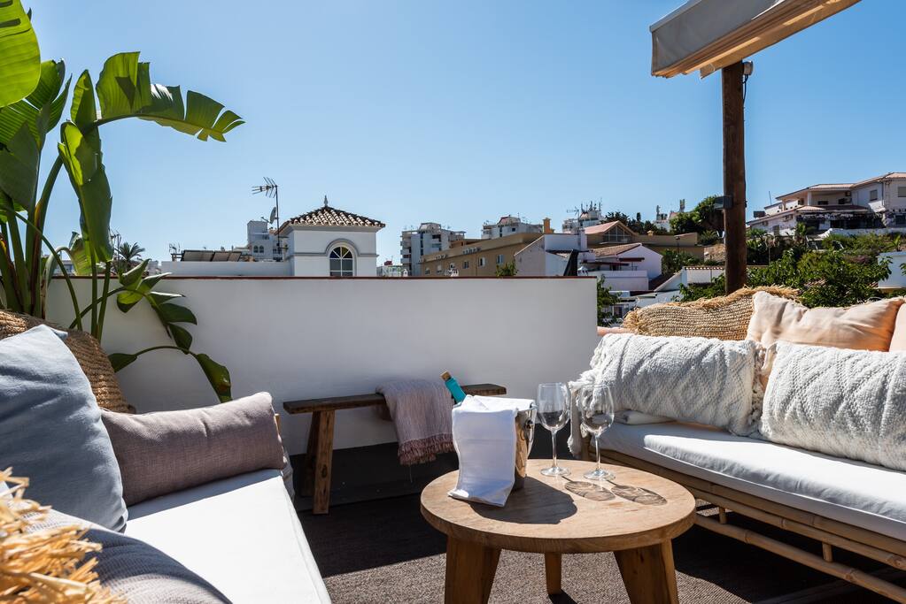 Casa Alba — view 2