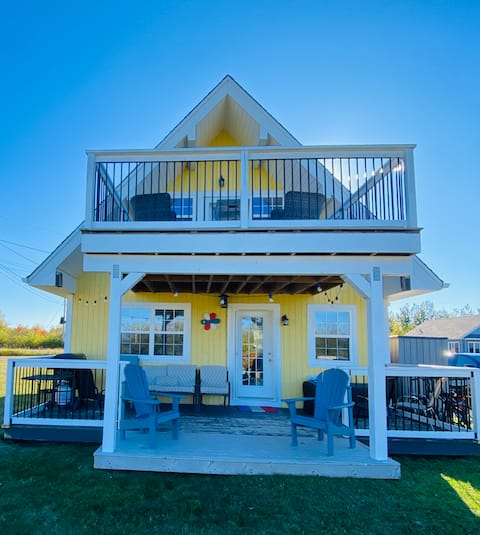 Beach Wood Chalet in Cap-Pelé