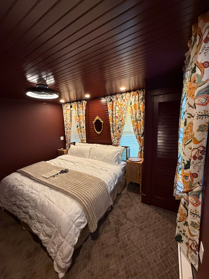 Room 23 At Rehoboth Guest House - Rehoboth Beach, DE