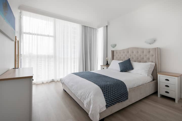 The Master bedroom is sure to impress with it's large windows bringing the outside in. Sweeping breezes from the beach and views from the canal to the waves hitting the sand. When the GC600 is on, this is the best seat in the house!