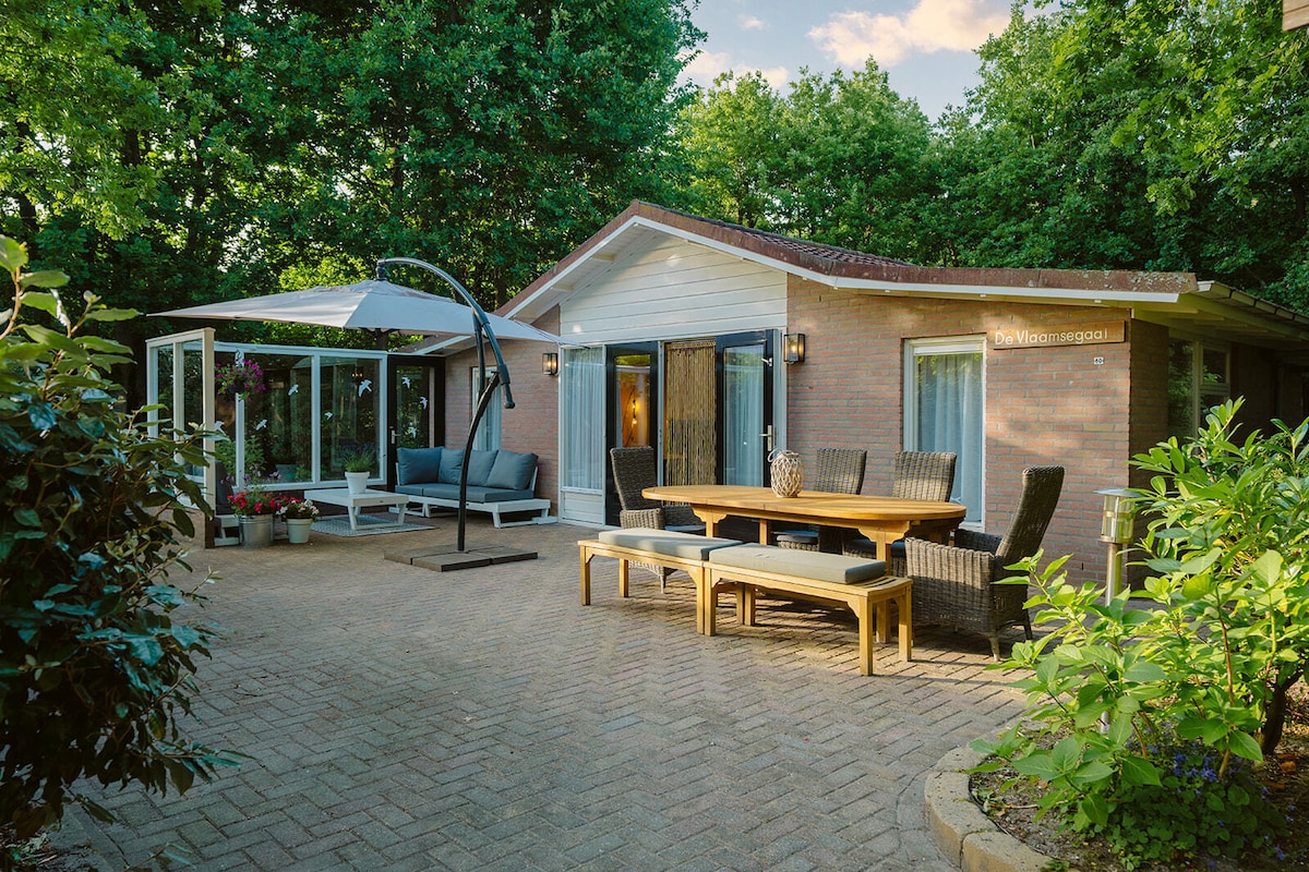 Top Airbnb: Jonkerstee 50 - Ouddorp in Ouddorp Centrum
