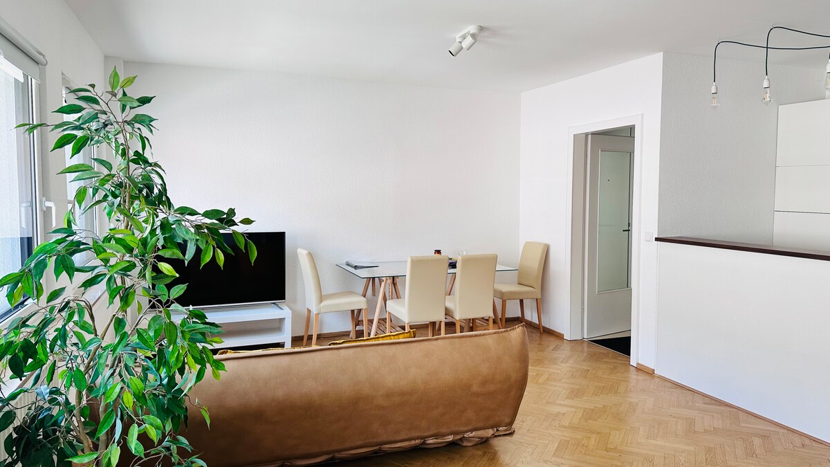 Popular Airbnb listing: Cozy apartment+kitchen+netflix in Südostviertel