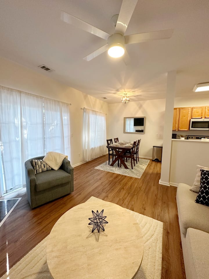 Greenville Getaway - Greenville, SC