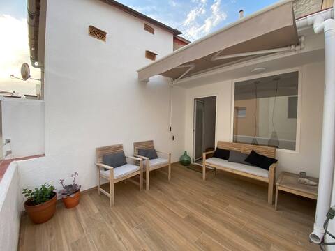 House in the beach, Girona