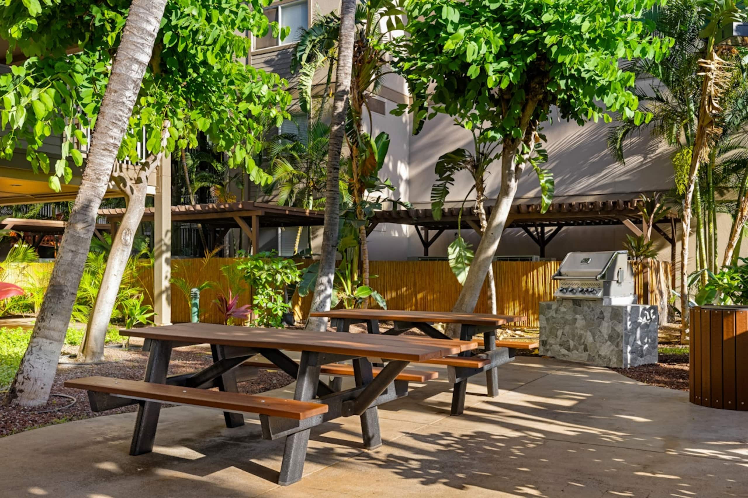 Condo in Kihei · ★4.92 · 1 bedroom · 2 beds · 1 shared bath - Image 5