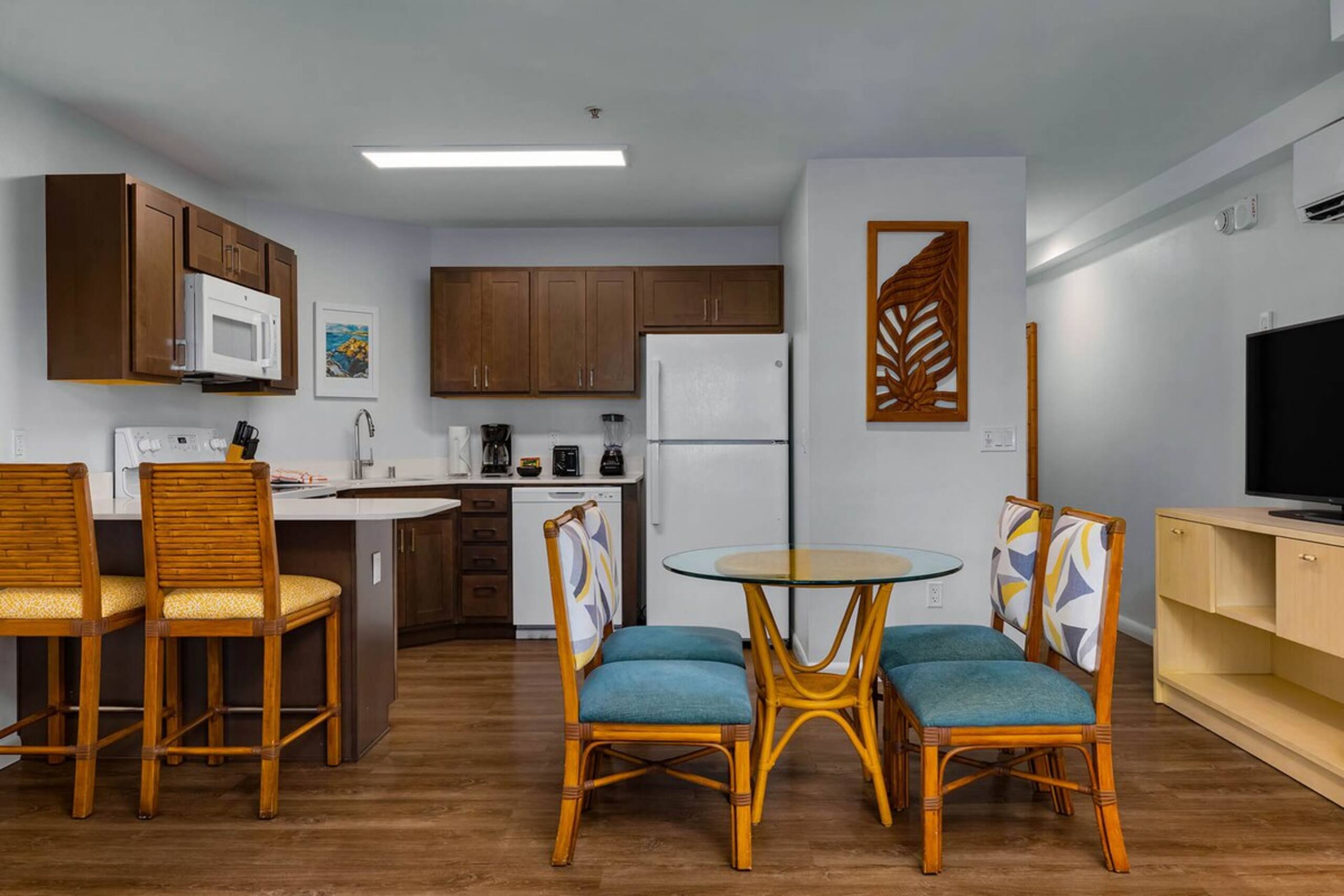 Condo in Kihei · ★4.92 · 1 bedroom · 2 beds · 1 shared bath - Image 9