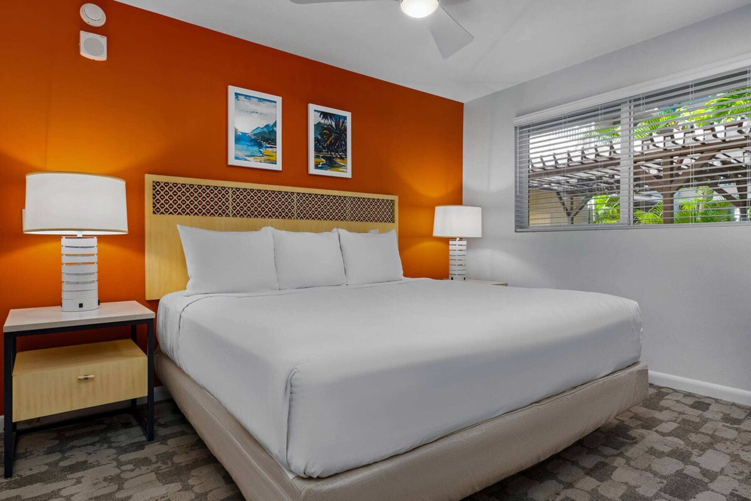 Condo in Kihei · ★4.92 · 1 bedroom · 2 beds · 1 shared bath - Image 14