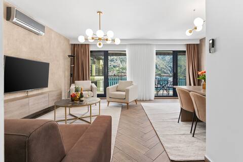 DekaderonLux/Two Bedroom-Apartment 1