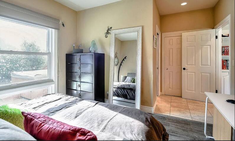 Skyhill gallery image 5