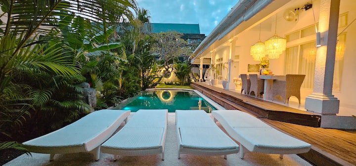 Central Seminyak 3 Mins Walk To Beach W/ Breakfast - Seminyak
