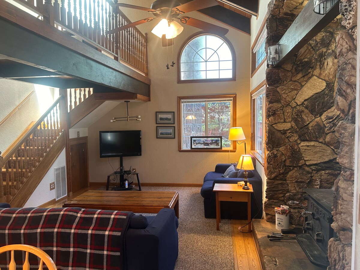 New * Wander Inn 2bd 2 ba + loft sleeps 6 in Arnold Houses for Rent