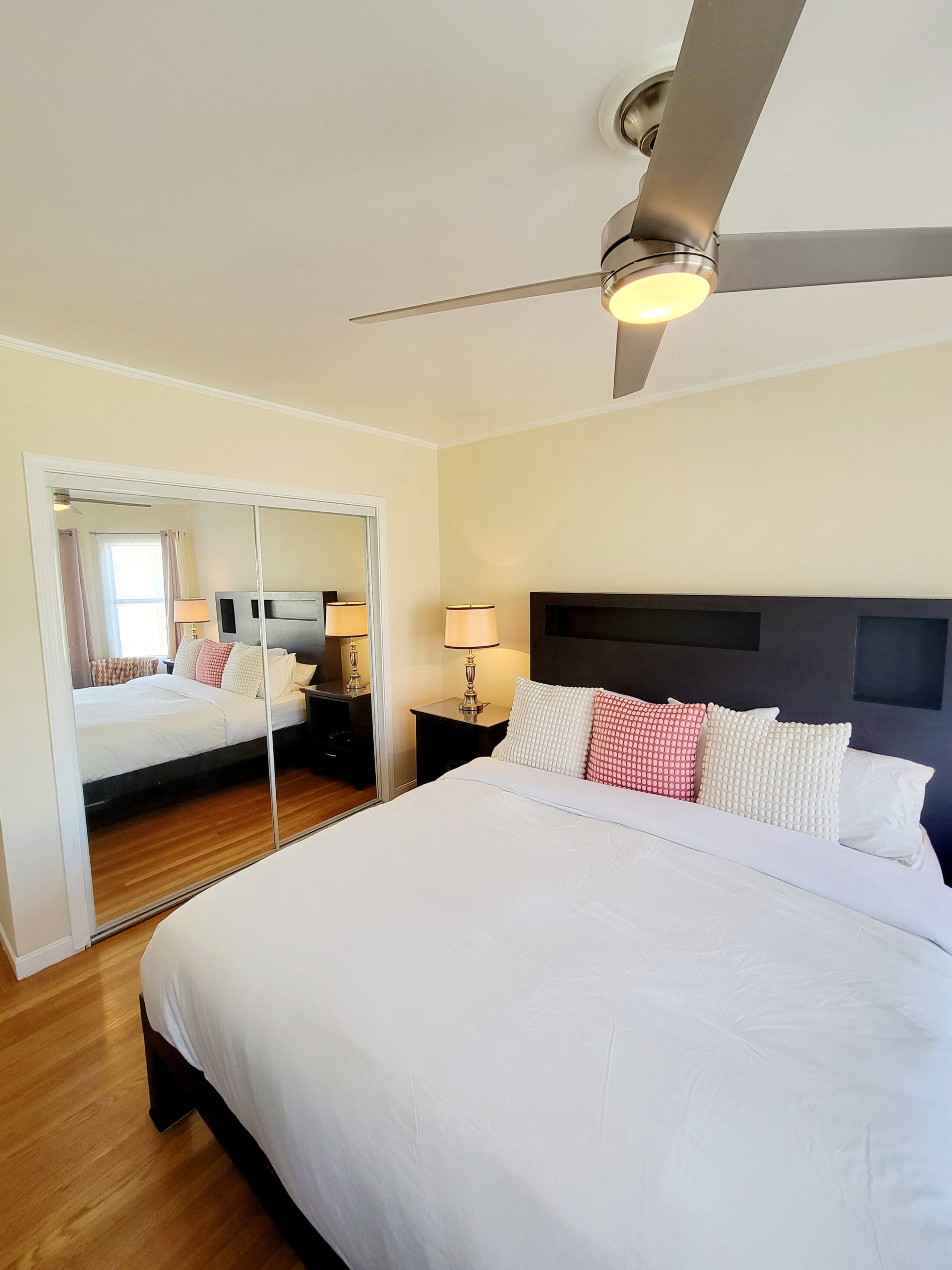 Home in San Francisco · ★5.0 · 3 bedrooms · 5 beds · 1 bath - Image 15