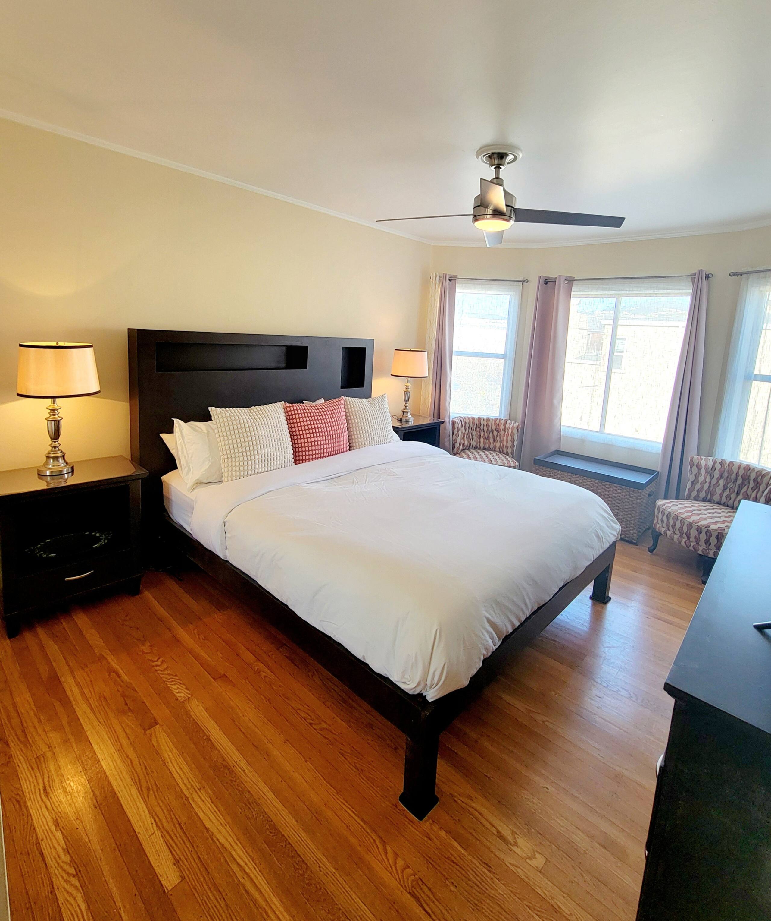 Home in San Francisco · ★5.0 · 3 bedrooms · 5 beds · 1 bath - Image 14