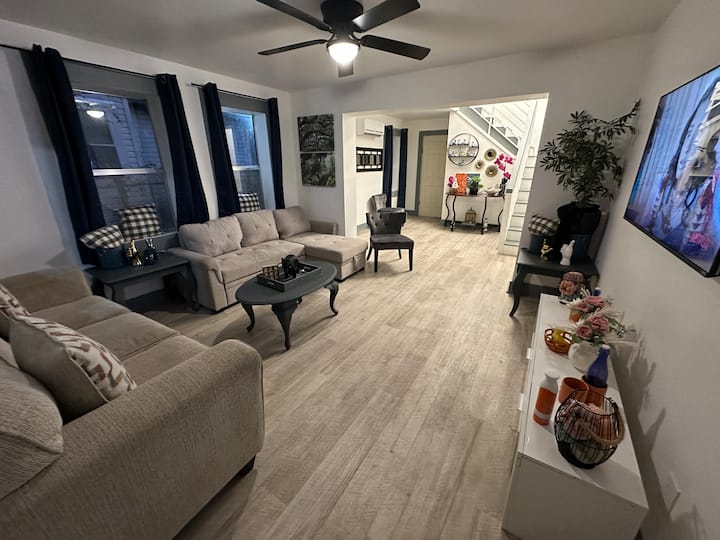 Spacious • Modern ~ Dt Brunswick - Brunswick, GA