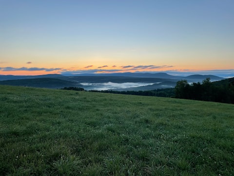 Top of the Hill View Cabin