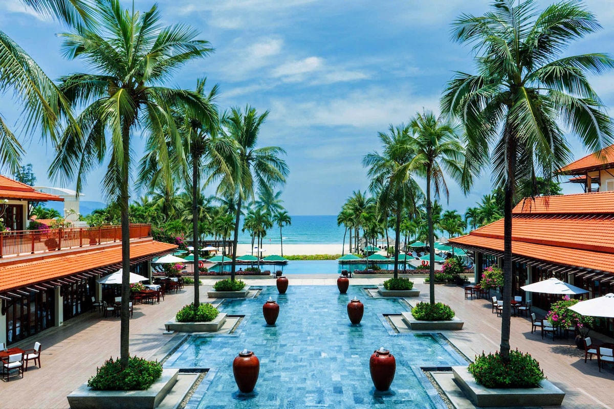 furama pool villa đà nẵng