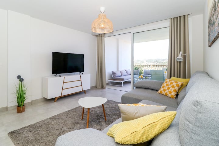 Casa Banderas Garden Apartment With Open Views! - La Cala de Mijas
